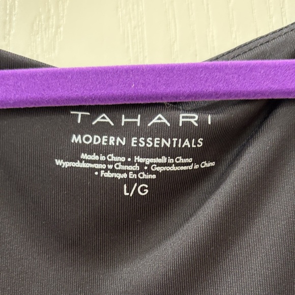 Tahari Black Scoop Neck Tank Top - Picture 2 of 4